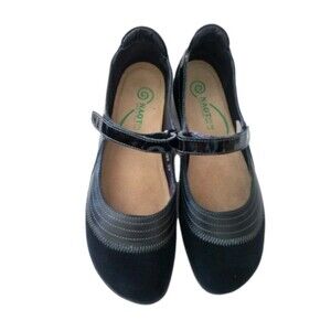 NAOT Black Suede Stitched Mary Jane Women's Leather Shoes Size 8-8.5 EU 39 EUC